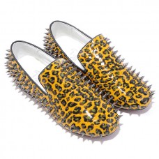 Mocasini Christian Louboutin Rollerboy Spikes aurii Mocasini Christian Louboutin Rollerboy Spikes aurii